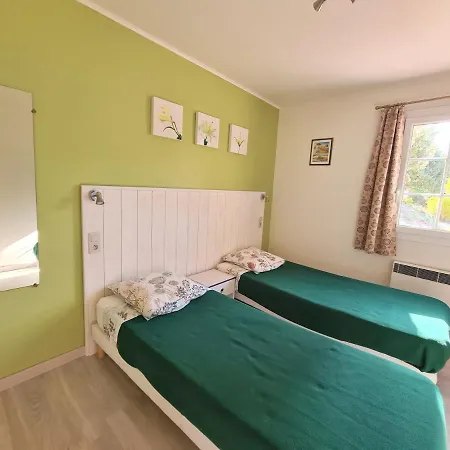Le Petit Collet - Maison Papillon Hébergement de vacances Eygaliers (Drome)